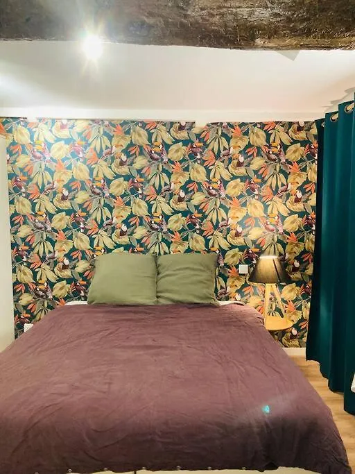 Appartement Vieux Nice Garibaldi Renove